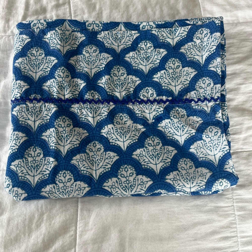 Roller Rabbit Jemina pattern w signature hand-block floral king Pillow sham